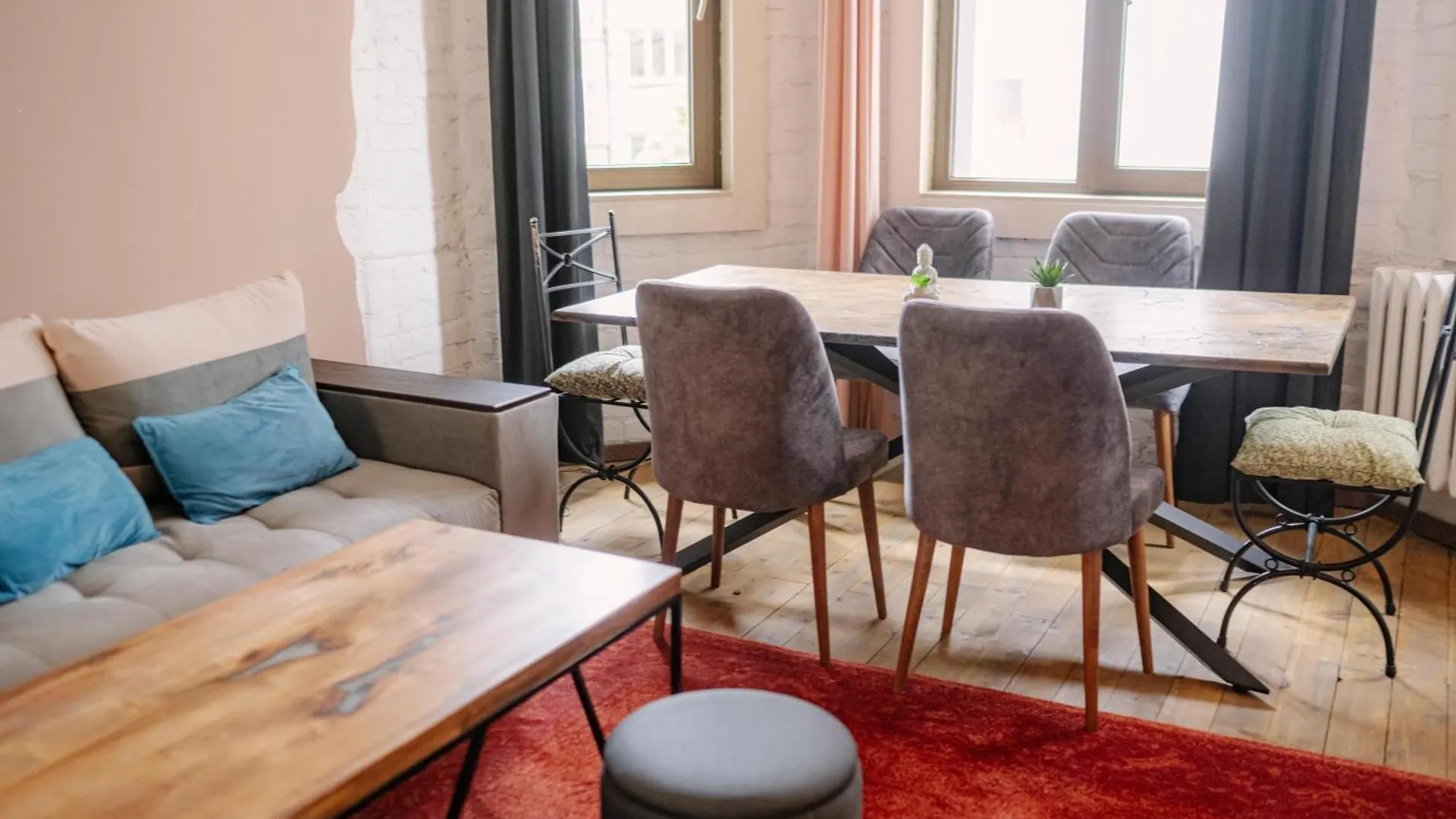 2 Designer Central Apartments Free Parking Spaces Sofia Bulgarien