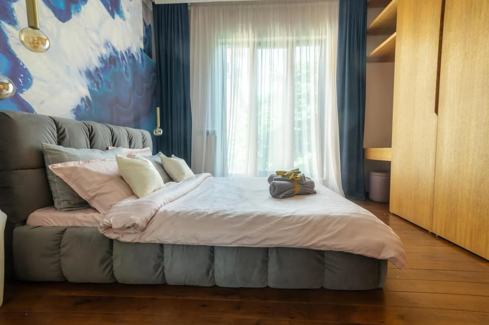 2 Designer Central Apartments Free Parking Spaces Σόφια